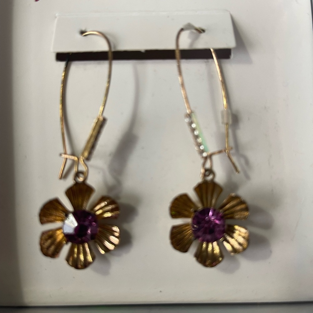 Betsey Johnson gold dangle flower with purple gemstone earrings - Picture 3 of 3